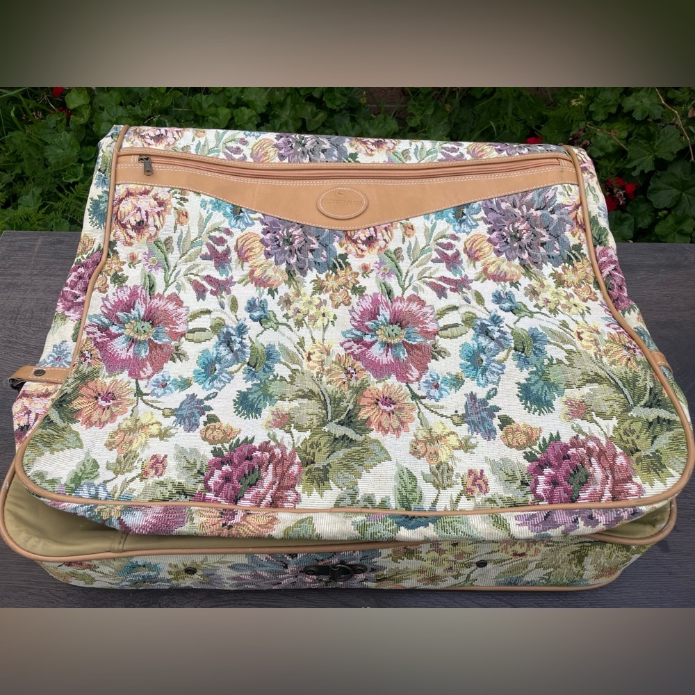 Vtg American Flyer 50” Floral Tapestry Garment Bag Luggage Travel Cottage Core